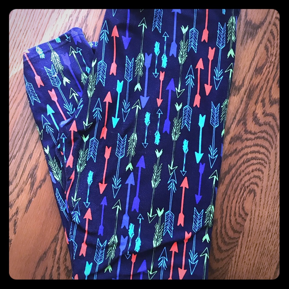 TC lularoe leggings (rare);